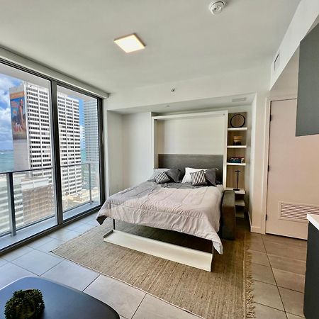 Spacious Studio In The Heart Of Downtown Miamiアパートメント エクステリア 写真