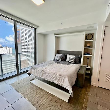 Spacious Studio In The Heart Of Downtown Miamiアパートメント エクステリア 写真