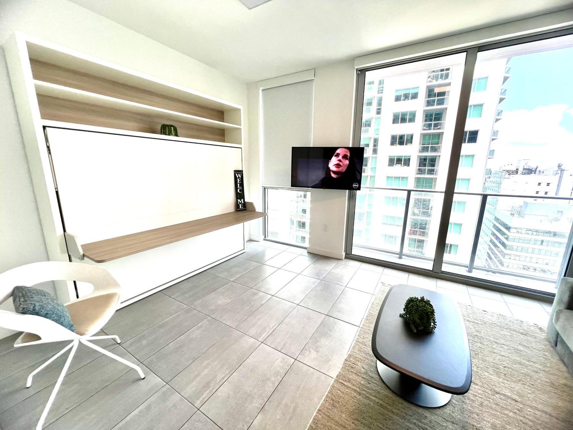 Spacious Studio In The Heart Of Downtown Miamiアパートメント エクステリア 写真