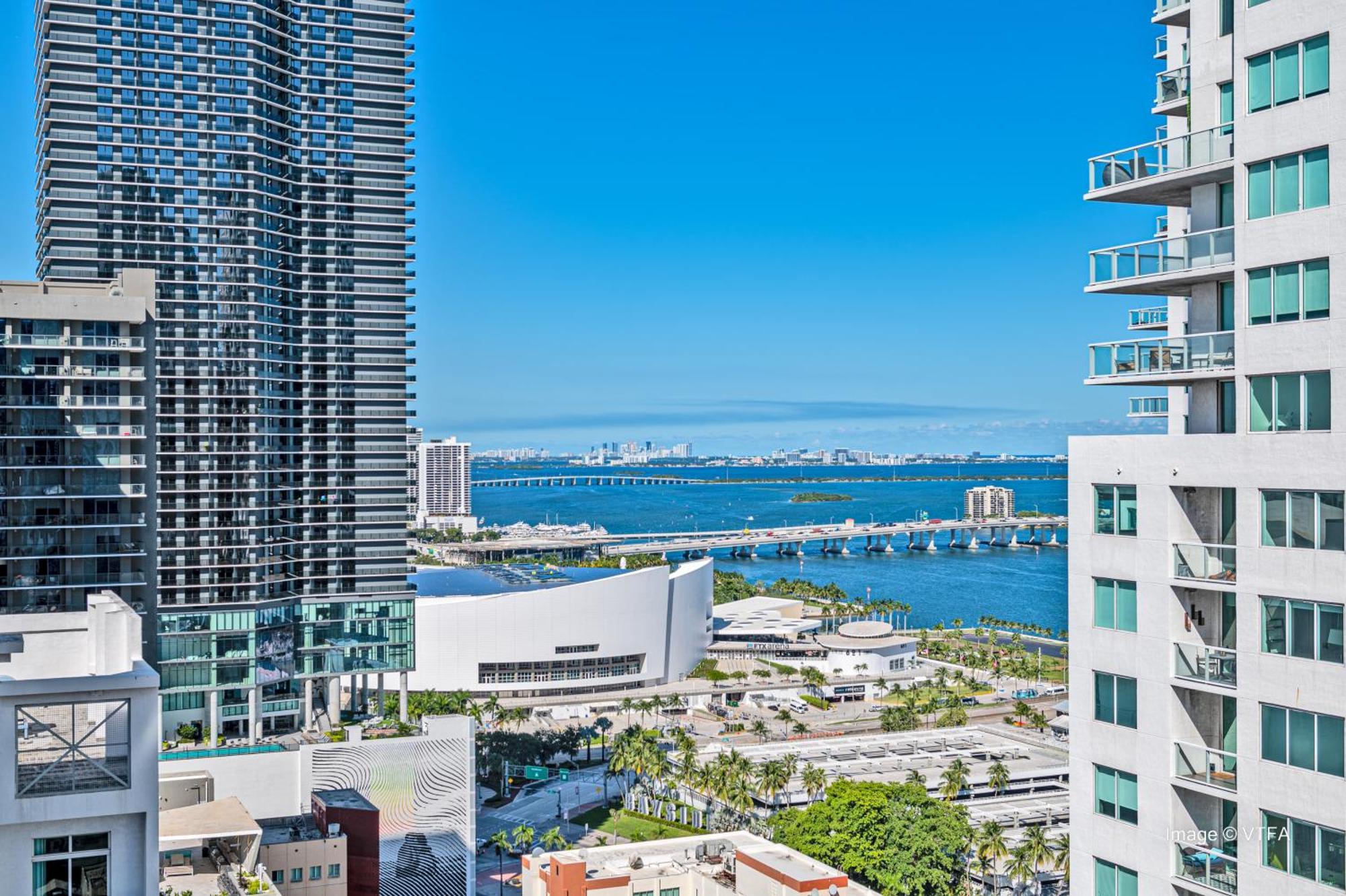 Spacious Studio In The Heart Of Downtown Miamiアパートメント エクステリア 写真