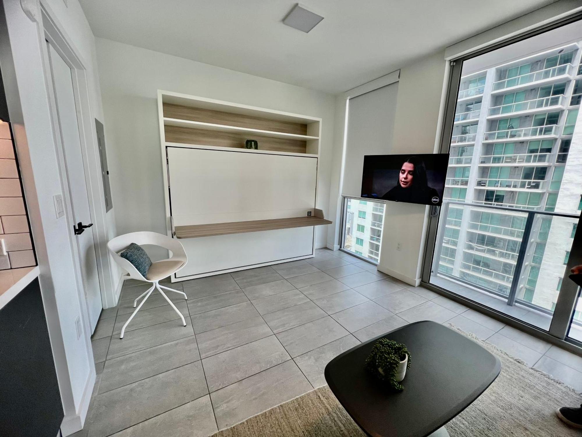 Spacious Studio In The Heart Of Downtown Miamiアパートメント エクステリア 写真